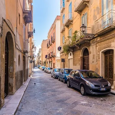 Ai Due Cortili Apartment
